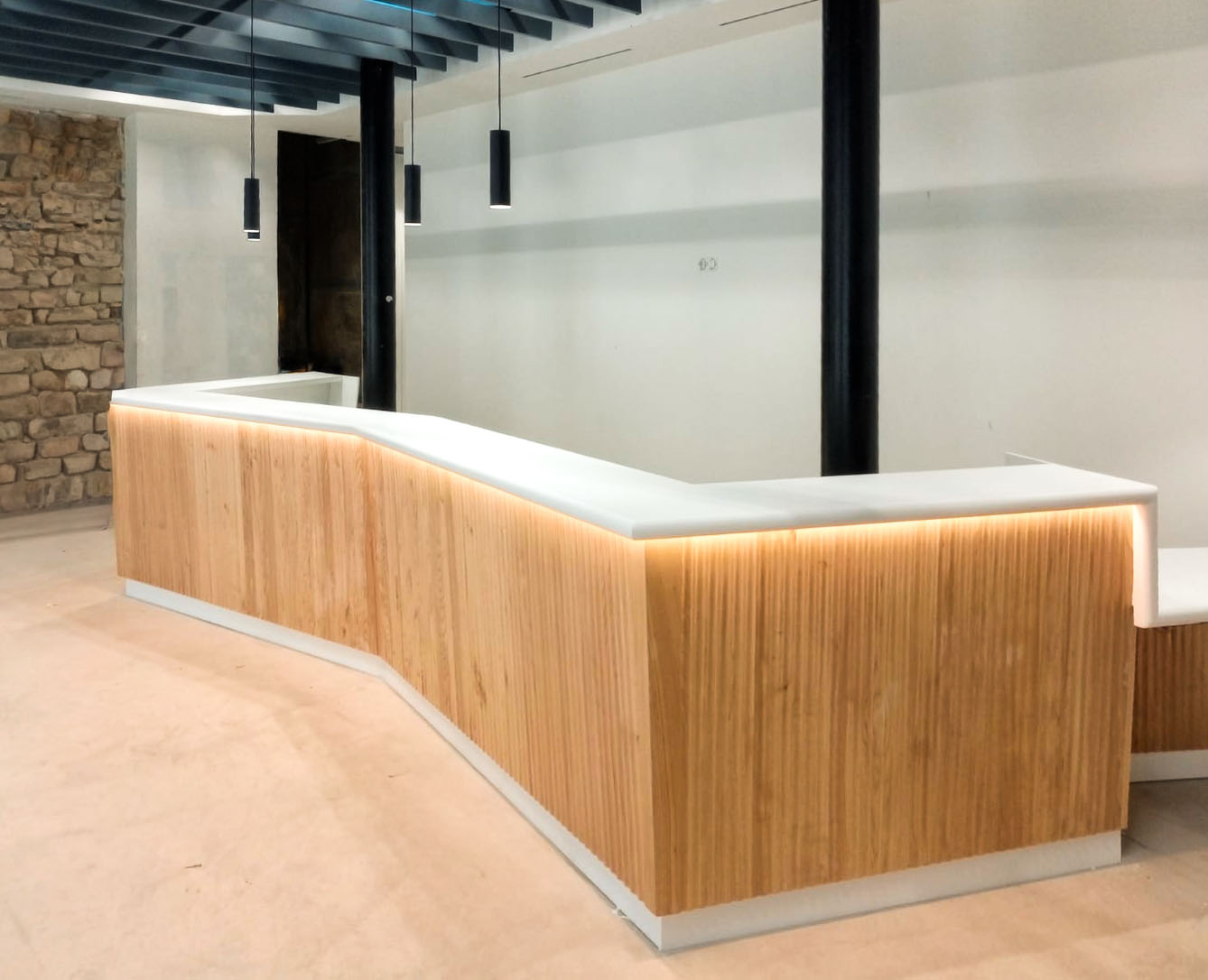 Mostrador SOLID SURFACE oficina turismo de AVILES